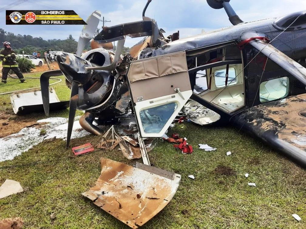 Acidente de avião com paraquedistas deixa duas pessoas mortas e sete feridas