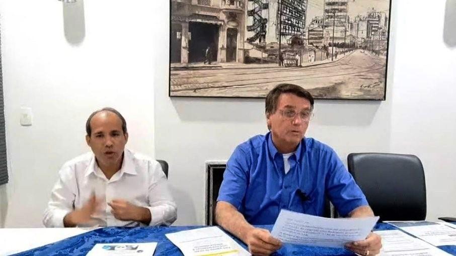 Bolsonaro fala em acionar Justiça contra Petrobras por aumento de combustíveis