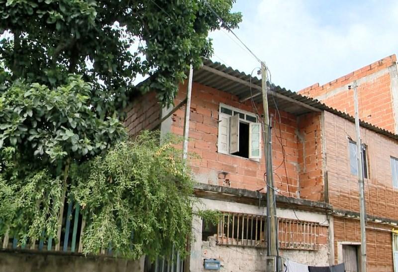 Mulher é encontrada morta em cima de cama na Serra, ES