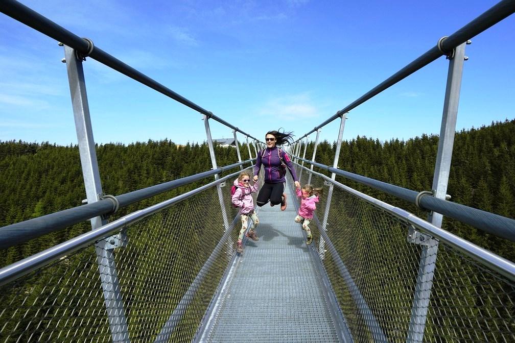República Tcheca inaugura passarela suspensa mais longa do mundo