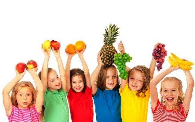 Importância das frutas na alimentação das crianças