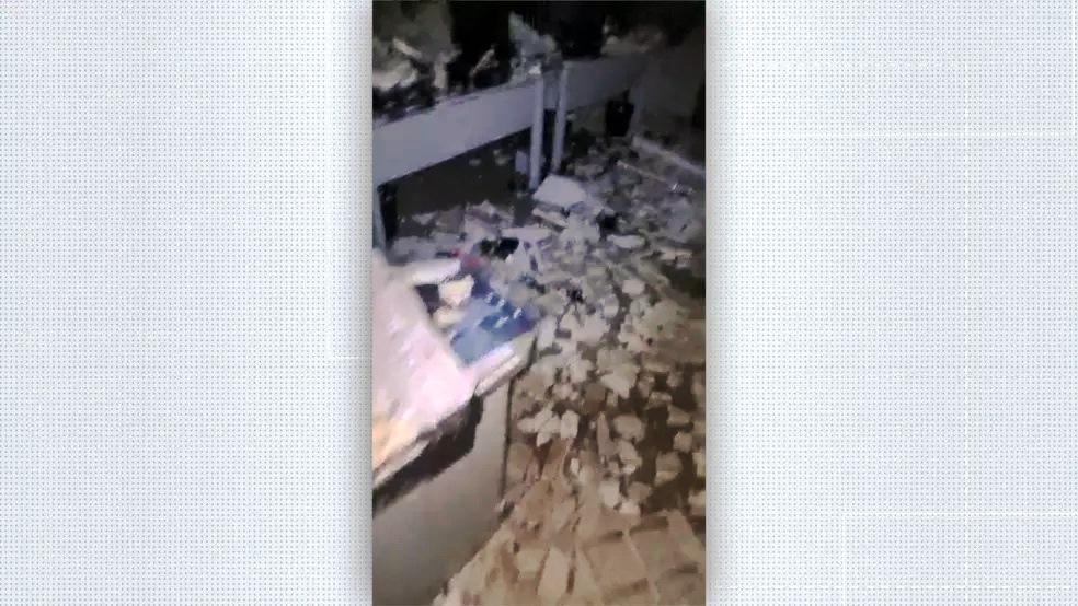 Temporal destrói telhado de Fórum no interior do ES