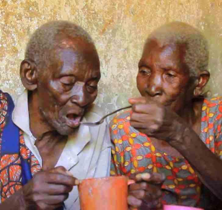 Casal de idosos que se conheceu na infância estão juntos há 100 anos: ‘O amor é o mesmo desde o 1º dia’