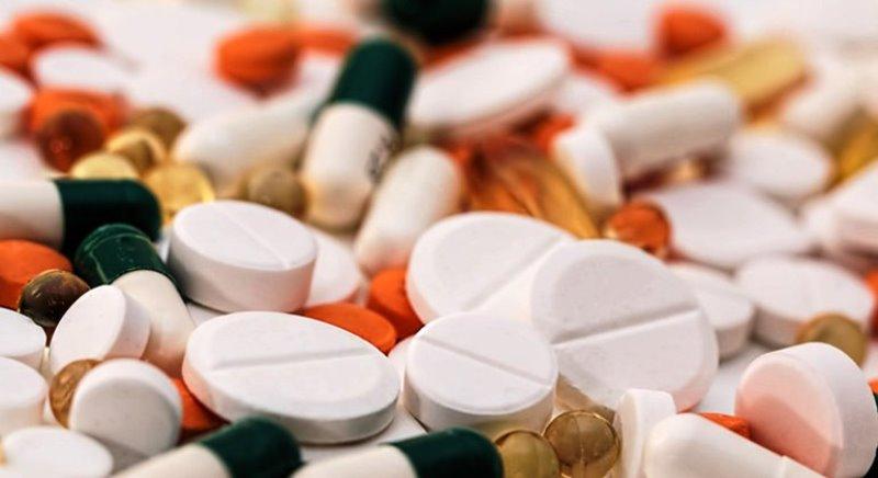 Anvisa recolhe remédios para tratamento de infecções de garganta e ouvido