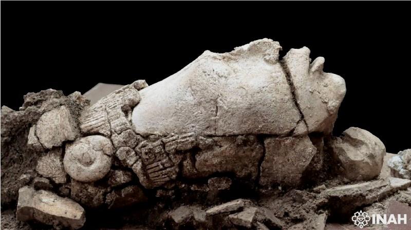 Escondida por 1.300 anos, escultura do deus do milho é achada no México