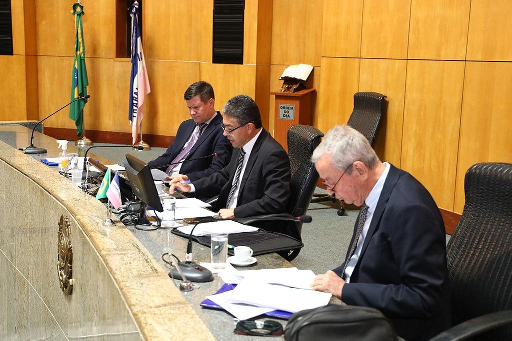 Freitas entregará relatório da LDO do ES até 11 de julho