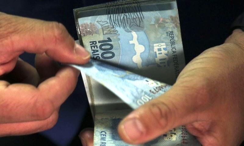 Último grupo poderá fazer o saque extraordinário do FGTS de até R$ 1.000 a partir desta quarta-feira (15)