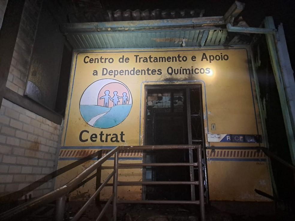 Incêndio em centro de tratamento deixa 11 mortos, no RS