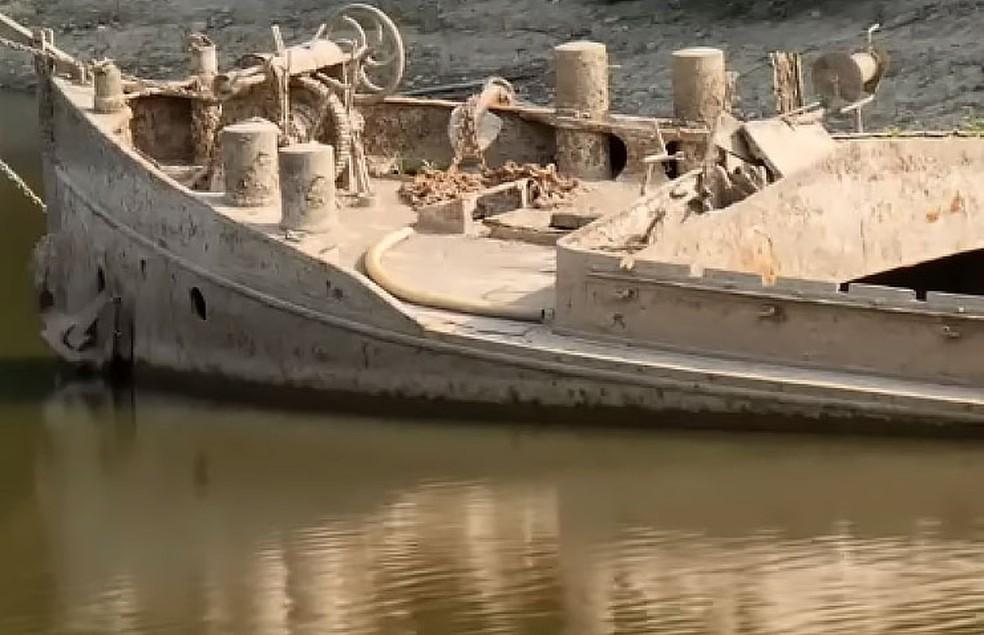 Seca severa na Itália revela navio naufragado na Segunda Guerra Mundial
