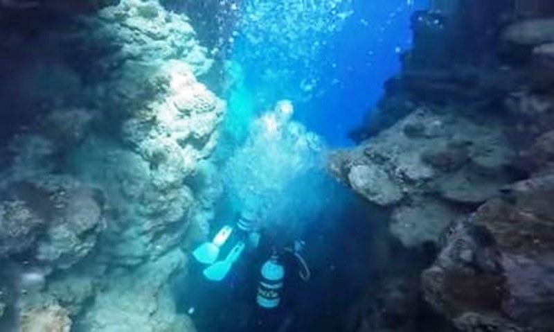 ‘Amaldiçoado’ Buraco Azul no Mar Vermelho já matou centenas de pessoas