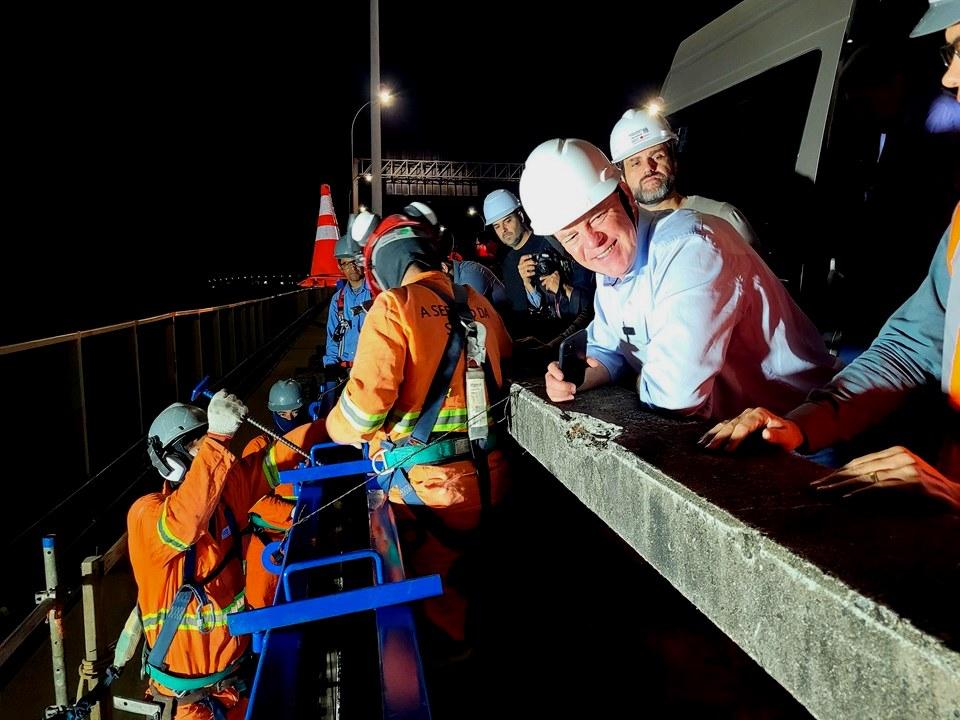 Governador do ES visita obras do Mirante da Terceira Ponte