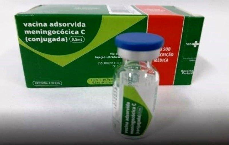 Meningite: ES disponibiliza vacina para adolescentes e trabalhadores da saúde