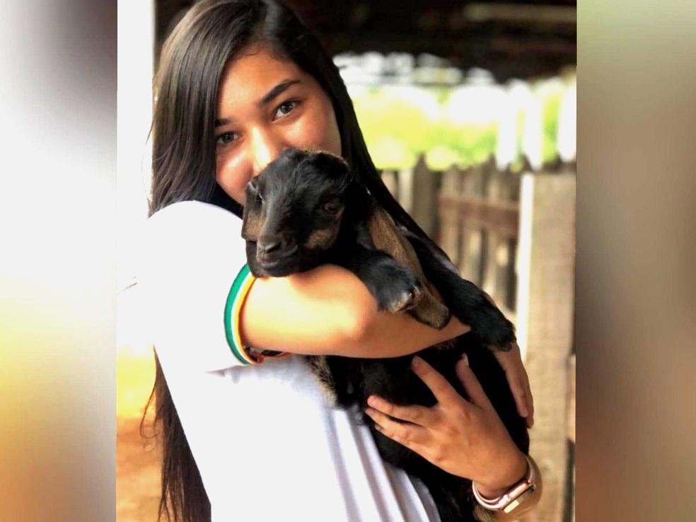 Adolescente morre ao cair de cavalo em vaquejada no interior do Ceará