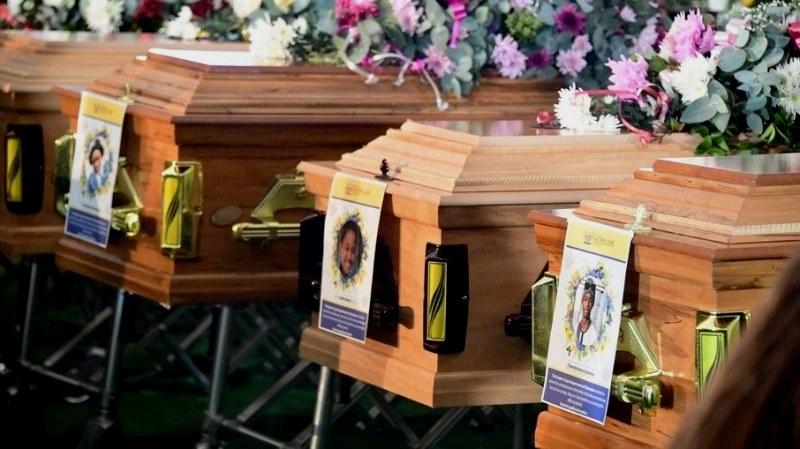 Perícia encontra metanol nos 21 jovens mortos em bar na África do Sul