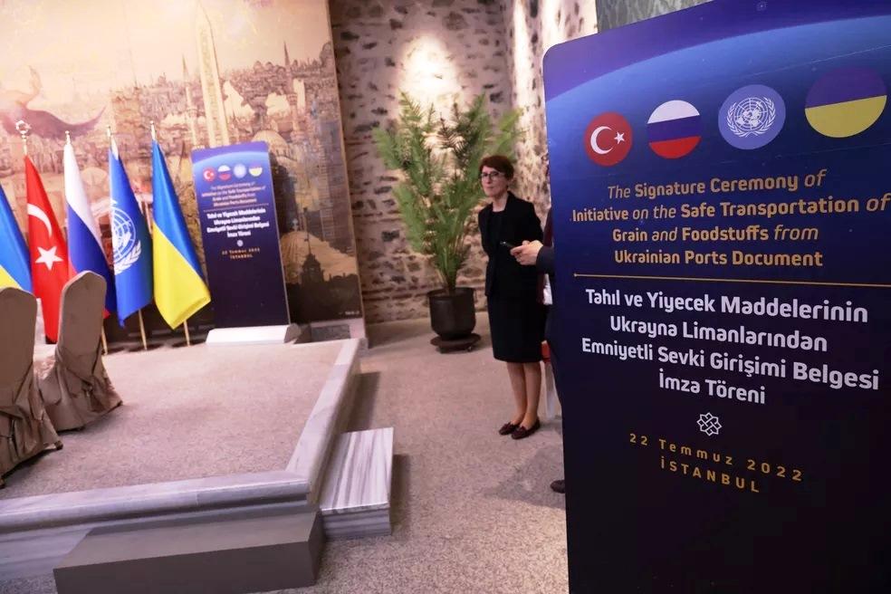 Ucrânia e Rússia assinam acordo para exportação de grãos pelo Mar Negro