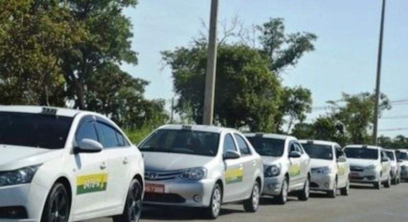 Governo dá prazo à prefeituras para que enviem cadastro de taxistas até o próximo dia 31
