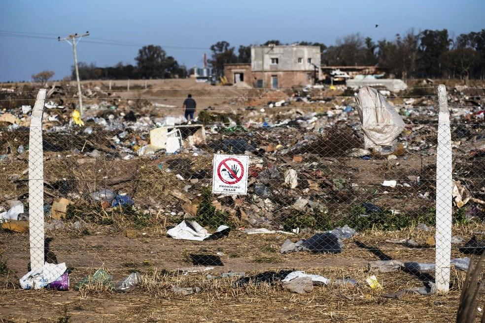 Tesouro de U$ 75mil encontrado em lixão cria ‘corrida’ por dinheiro na Argentina