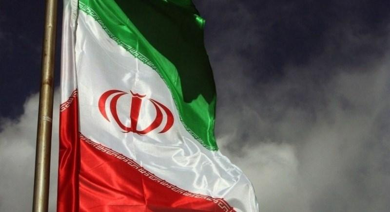 Justiça iraniana condena três pessoas que cegaram suas vítimas a perder um olho