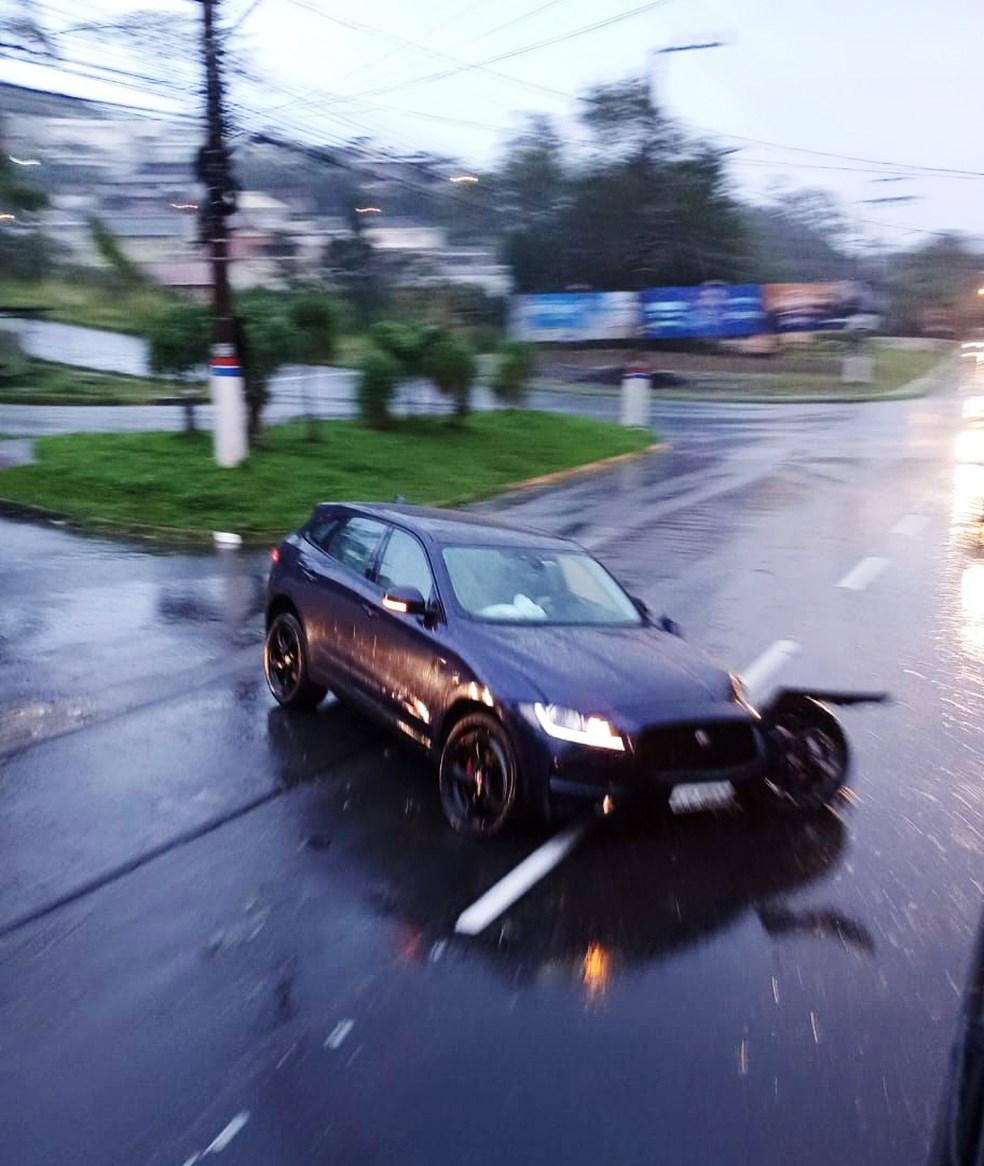 Fotos aéreas mostram passagem de ciclone que atingiu 51 cidades com ventos de 111 km/h em SC