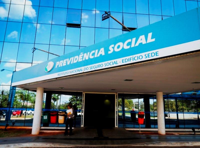 INSS paga aposentadorias e pensões nesta segunda: Veja quem recebe