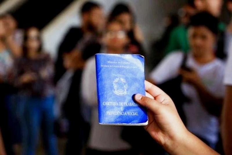 Taxa de desemprego cai para 8,9% em junho, a menor desde 2015