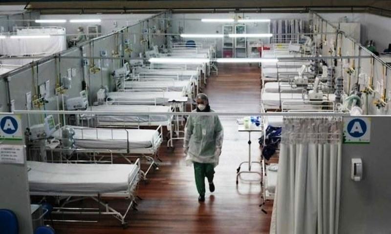 Com 91 mortes em 24 horas no Brasil, média móvel cai para 79