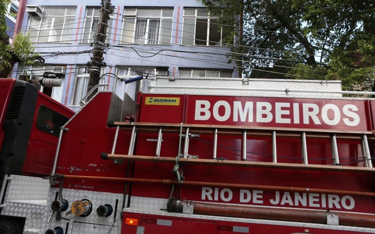 Explosão em prédio residencial deixa feridos e assusta moradores