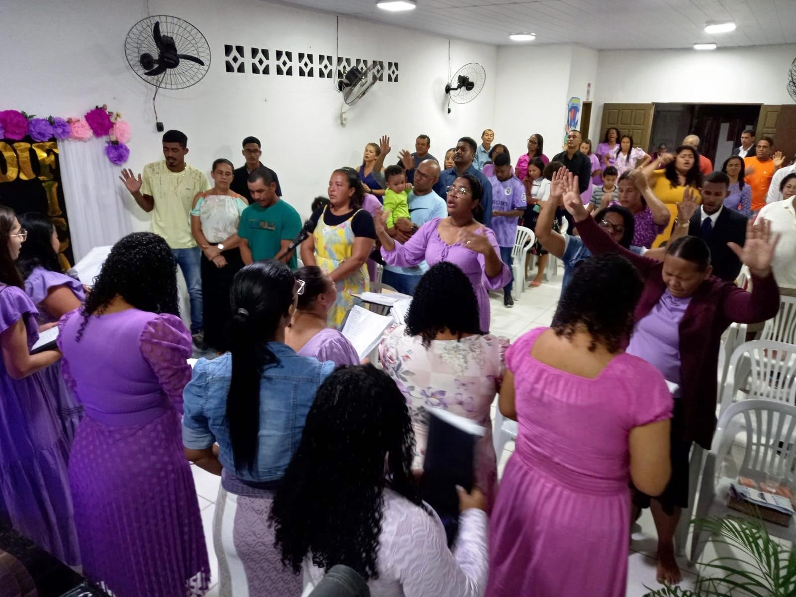 Igreja Missionária Templo dos Milagres, de Conceição da Barra, ES, realiza culto em comemoração ao Encontro de Mulheres EDIFICADAS na Palavra