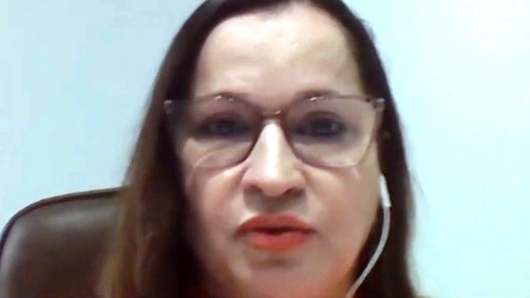 “Corroeu as células”, revela influenciadora que teve rosto deformado