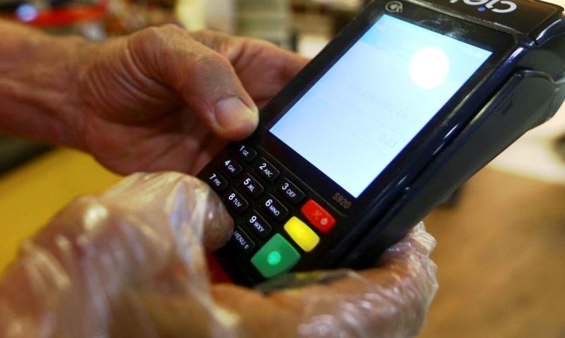 BC estabelece limite de cobrança de taxas nas máquinas de cartão