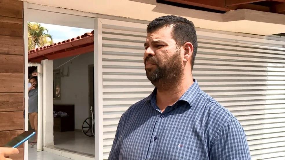 Prefeito de Conceição da Barra, ES, é feito refém com esposa e funcionários