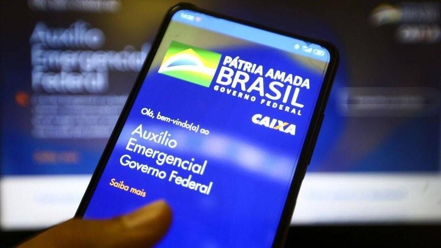 Bancos não poderão cobrar taxas sobre Auxílio Brasil, diz ministro