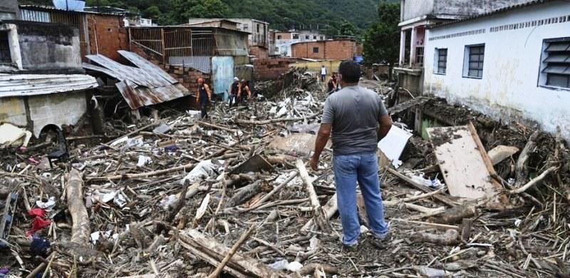 Deslizamento deixa ao menos 22 mortos e 52 desaparecidos na Venezuela