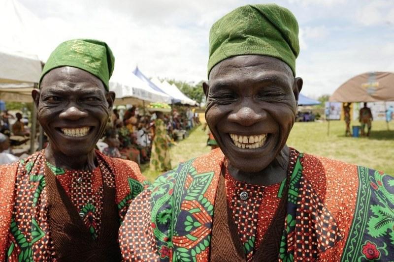 Festival reúne milhares de gêmeos e celebra fertilidade curiosa em cidade nigeriana
