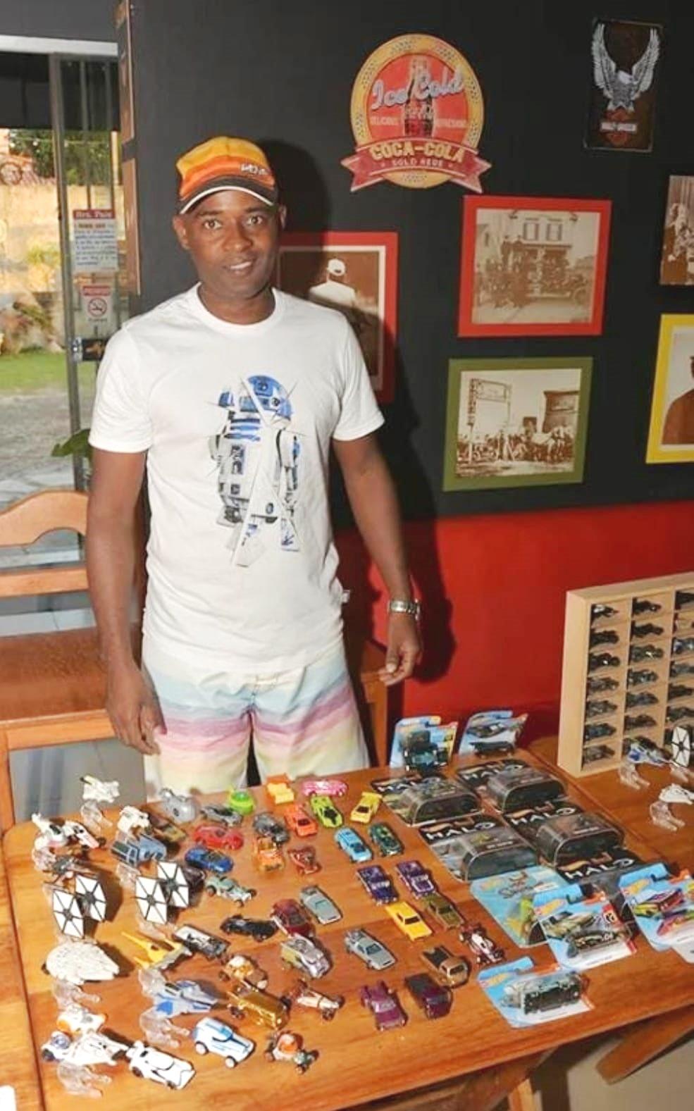 Colecionadores realizam exposição carros em miniaturas de em São Mateus, ES, neste sábado (22)