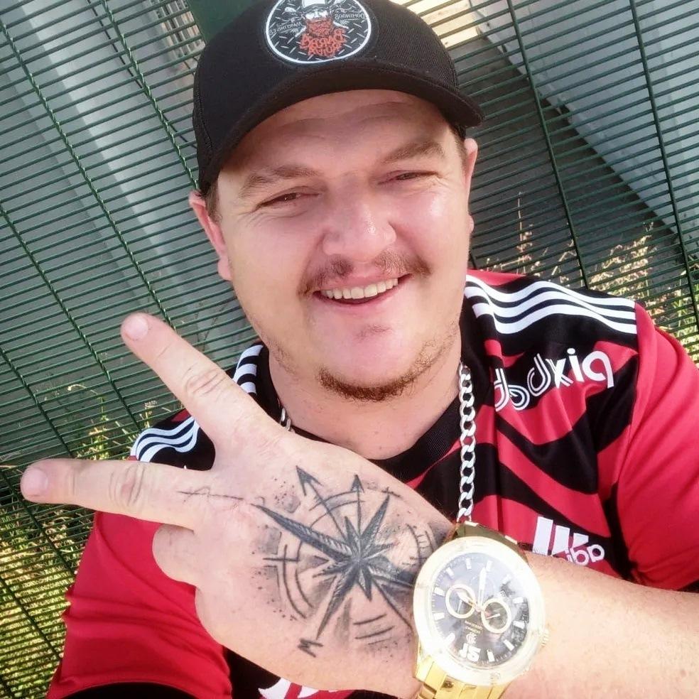 Homem não aceitar fim da relação, tenta matar namorada a tiros e depois comete suicídio, no ES