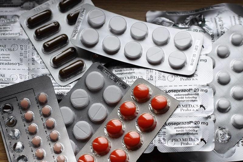 Remédios vencidos fazem efeito? Saiba se há riscos no consumo