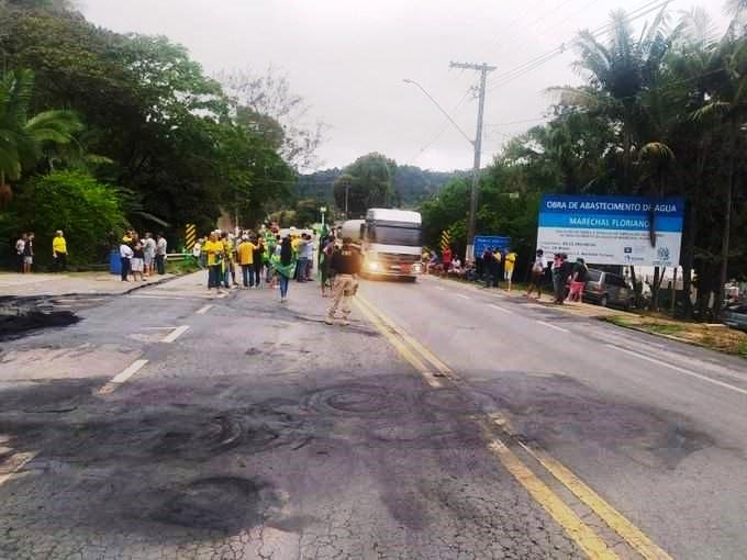 Interdição nas BRs: Em segundo dia de protestos, veja os pontos bloqueados, no ES