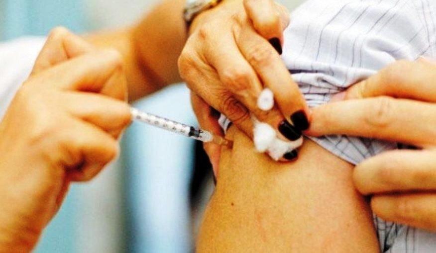 Saúde estará vacinando adultos e crianças de 6 meses a 2 anos, 11 meses e 29 dias, contra Influenza e Covid-19, em Conceição da Barra, nesta quinta (17) e sexta (18)