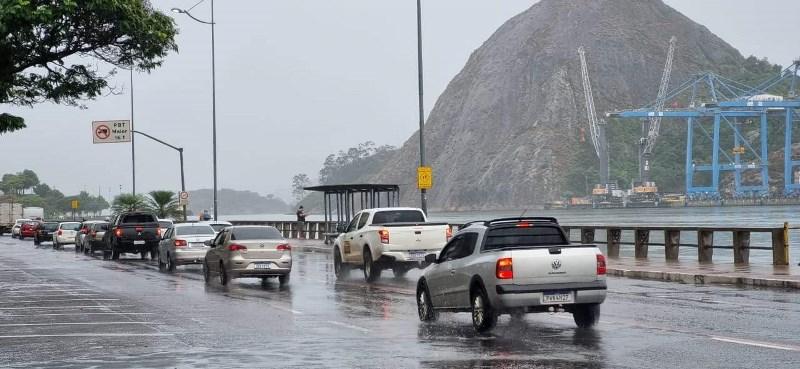 ES recebe alerta de chuva e ventos intensos para os próximos dias