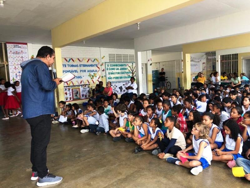‘Dia de Ação de Graças’ foi marcado por palestras ministradas pelo pastor Giano Marcus, em escolas de Conceição da Barra, ES