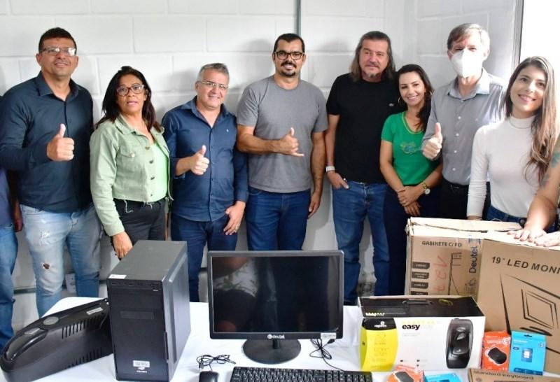 Prefeitura entrega computadores novos para as UBS’s e outros serviços da saúde de São Mateus, ES