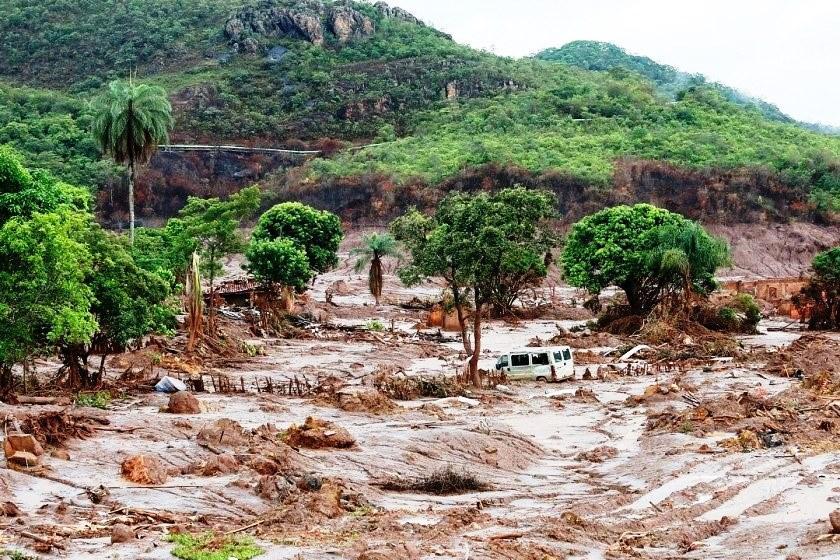AGU corre para aprovar acordo com Vale e BHP por rompimento em Mariana, MG