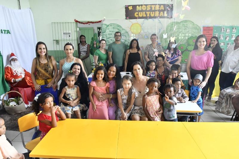 Prefeitura de São Mateus entrega mobiliários para os CEIM’s do município