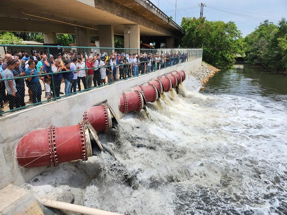 Governador Renato Casagrande inaugura obras de macrodrenagem em Cariacica, ES