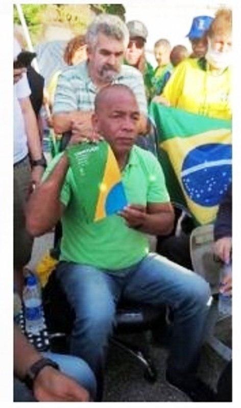 Alvo de mandado de prisão, pastor está “foragido” na frente do 38º BI, em Vila Velha, ES