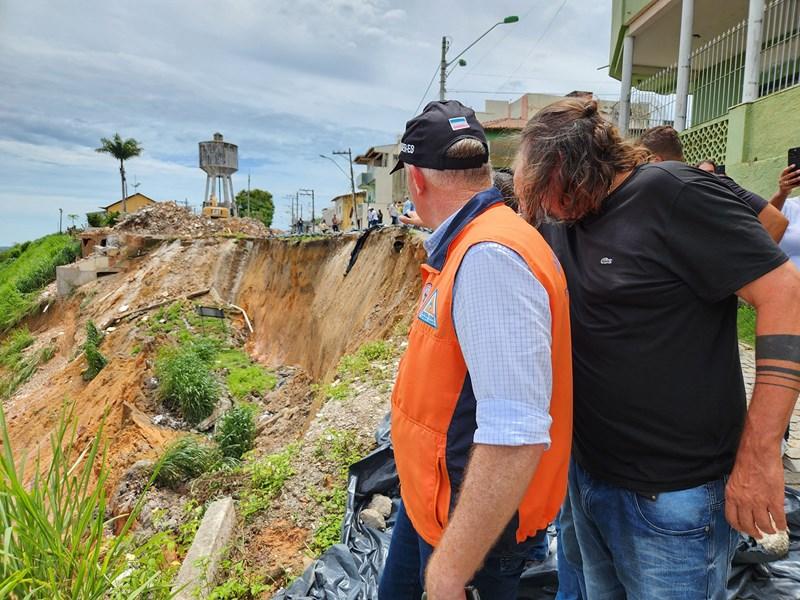 Casagrande visita municípios atingidos pelas fortes chuvas no Norte do ES