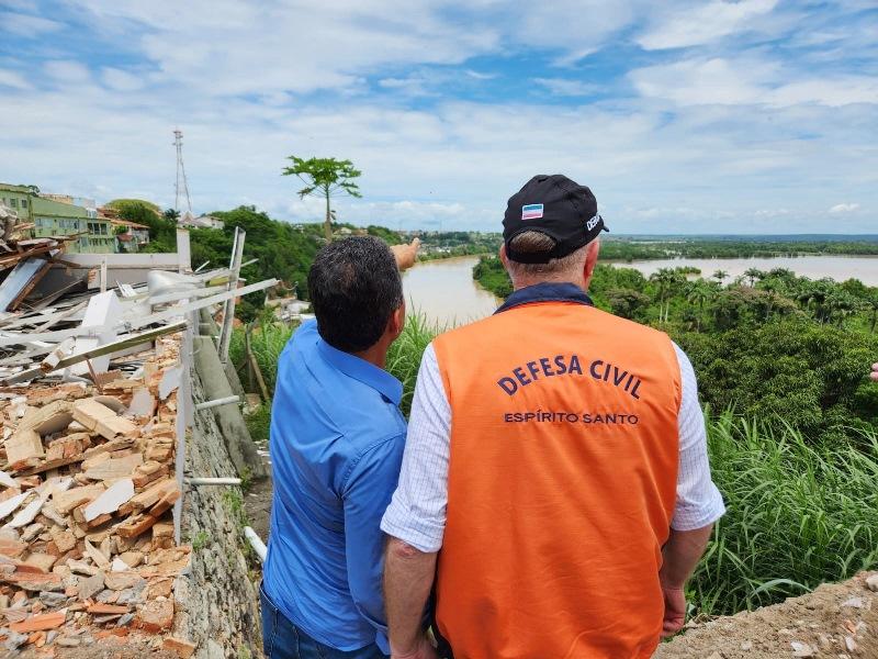 Freitas acompanha Casagrande em visita à áreas de risco em Nova Venécia e São Mateus, no Norte do ES