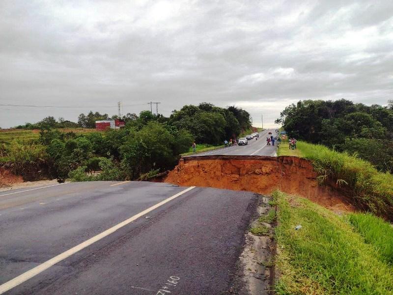 Confira todos os pontos de interdição parcial e total das rodovias no ES