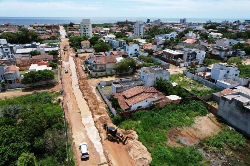 Desassoreamento do canal da 11ª avenida e patrolamento da via vai restabelecer o tráfego em Guriri, São Mateus, ES